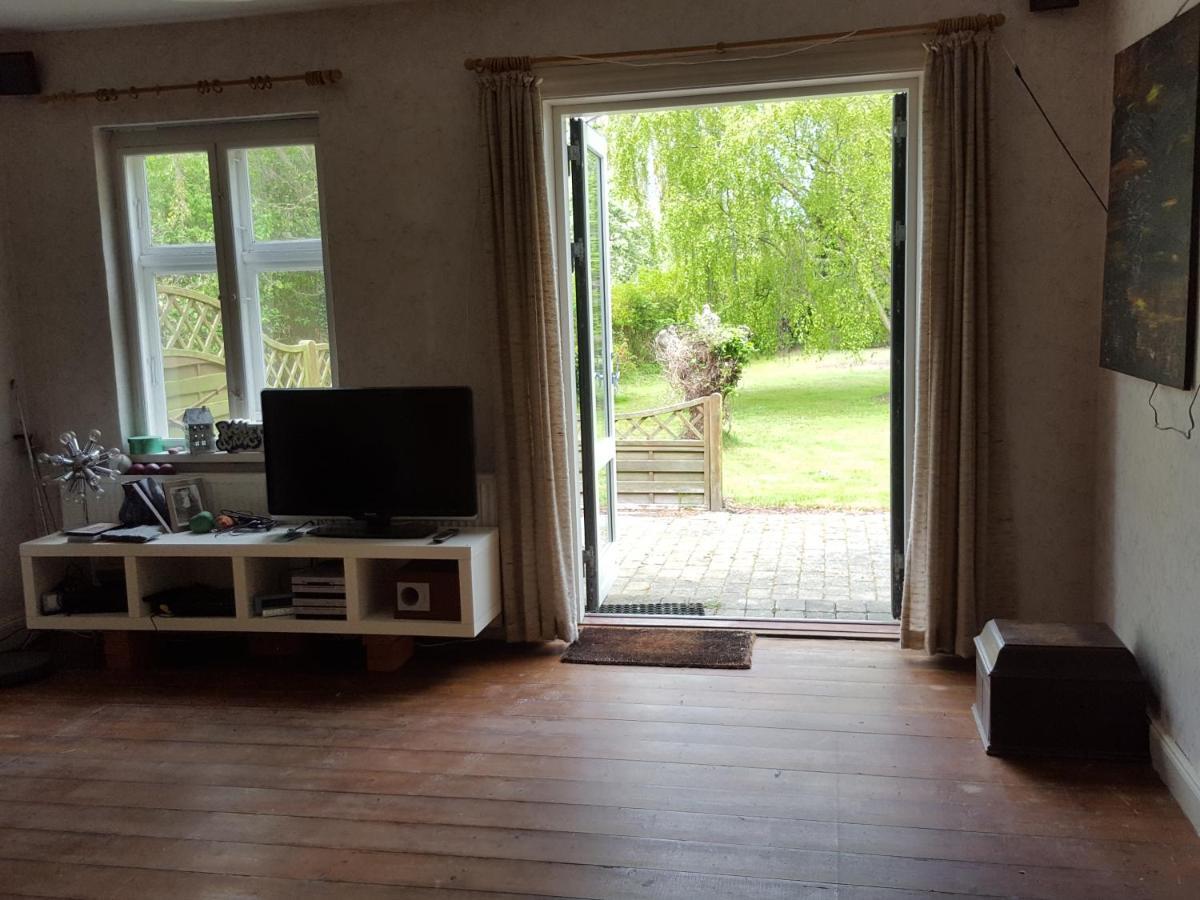Cosy Farmhouse Single Bedroom Стеге Екстер'єр фото